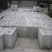 Фундаментные блоки 12-6-6 (1180-600-580 мм)